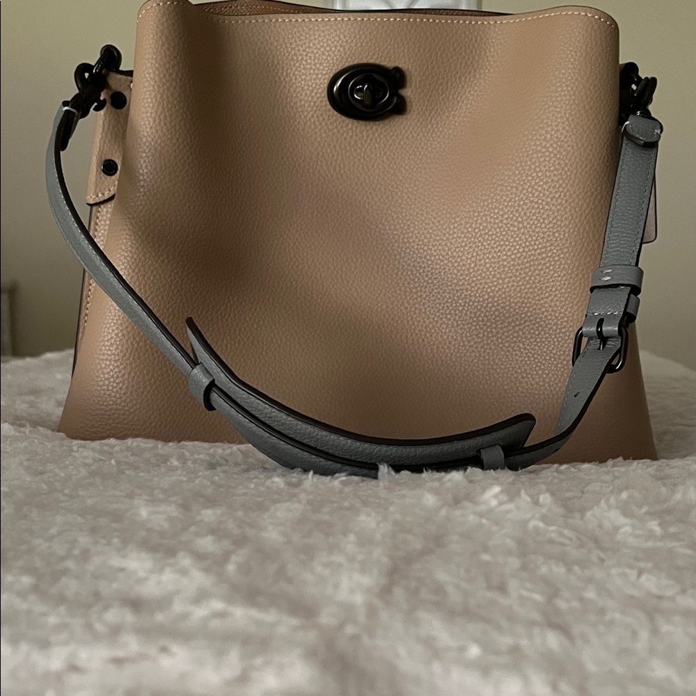 Coach Willow Elegant Tan and Gray Women's Bag